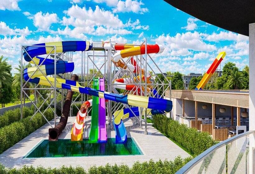 בית מלון כפרי Royal Atlantis Icon