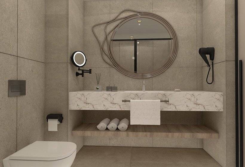 בית מלון כפרי Royal Atlantis Icon