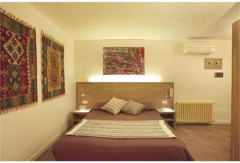 تختخواب و صبحانه Residenze Portacastello