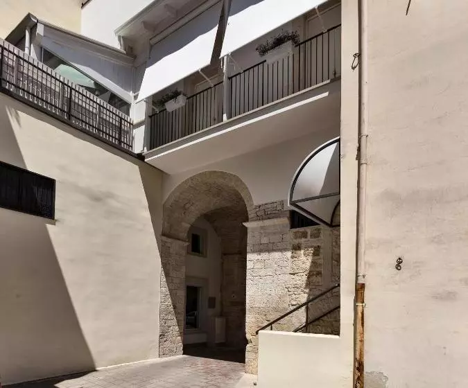 Bed And Breakfast T57