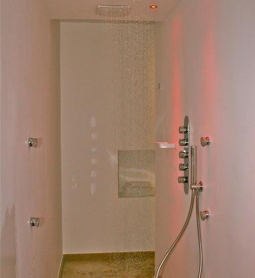 Bed And Breakfast T57