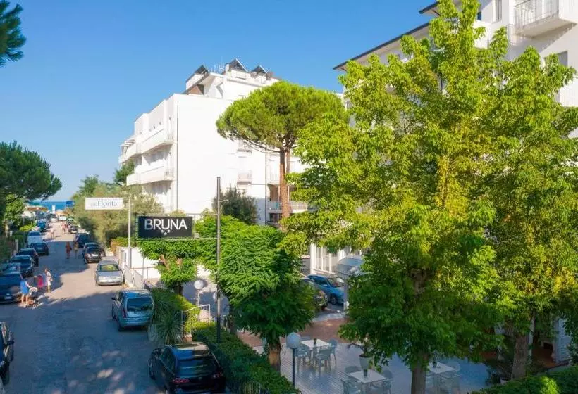 هتل Bruna B&b