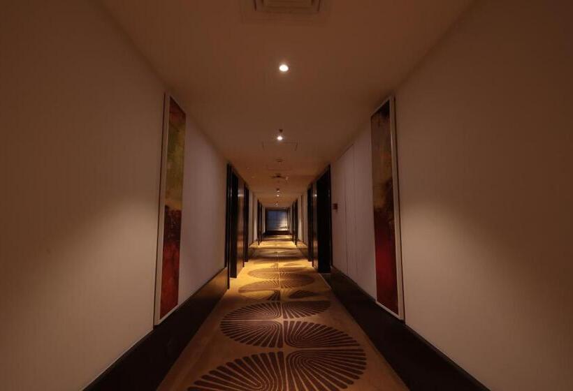 Hotel Cenneys Gateway