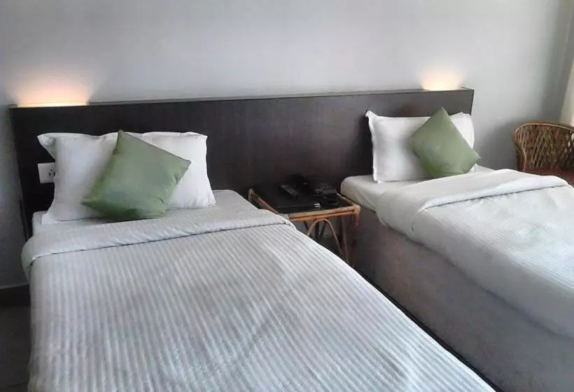 Hotel Devoy Inn