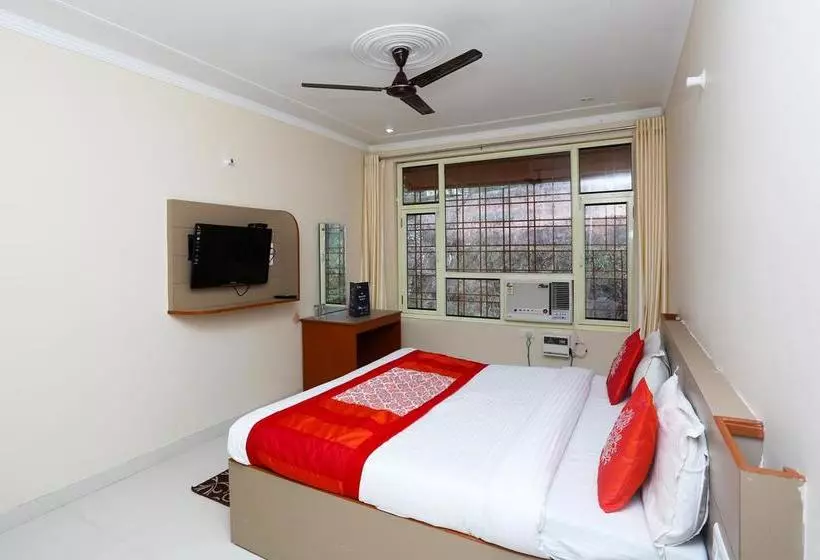 Hotel Devoy Inn