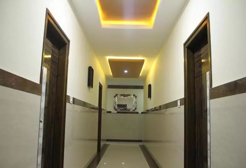 Hotelli M.p. Temples Inn