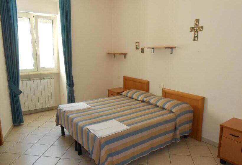 호텔 Casa Per Ferie Sacro Cuore