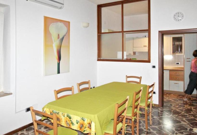 Charming House Near The Sea In Torre Pali