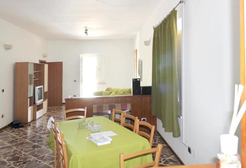 Charming House Near The Sea In Torre Pali