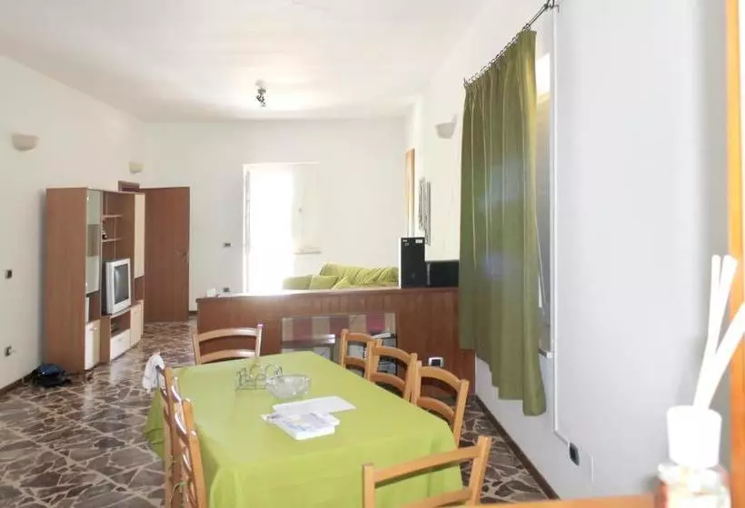 Charming House Near The Sea In Torre Pali