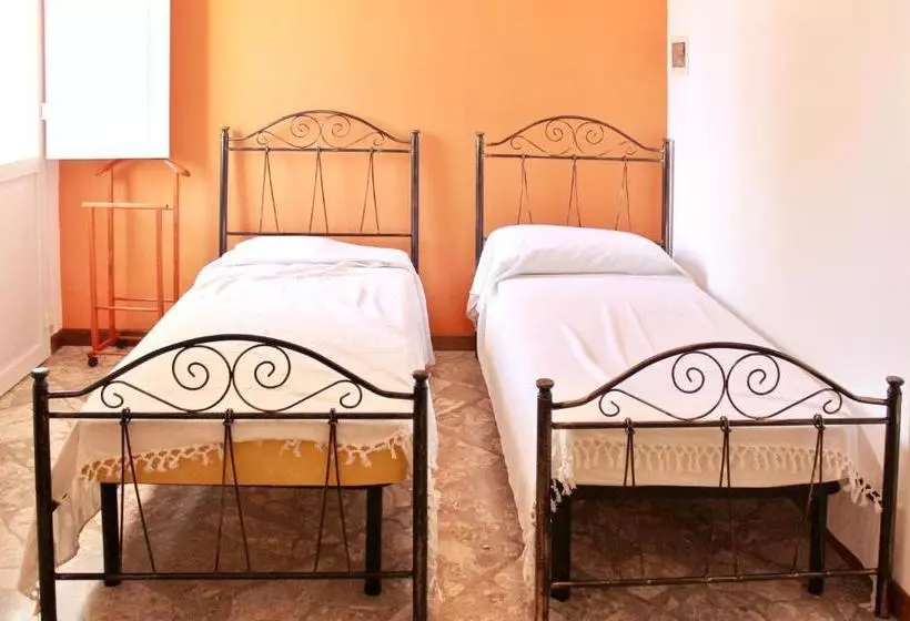 Charming House Near The Sea In Torre Pali