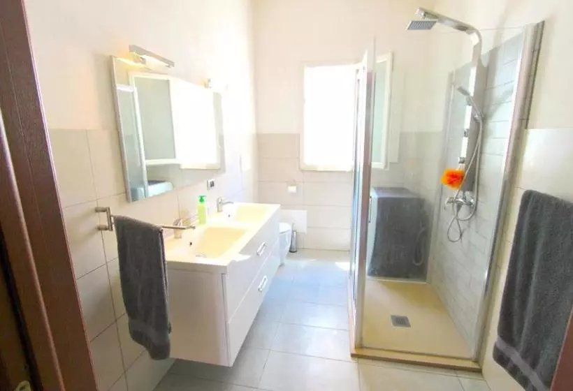 Charming House Near The Sea In Torre Pali