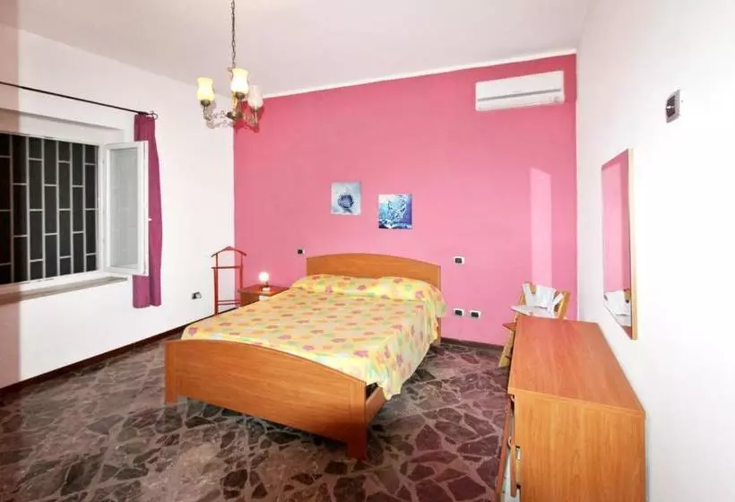 Charming House Near The Sea In Torre Pali