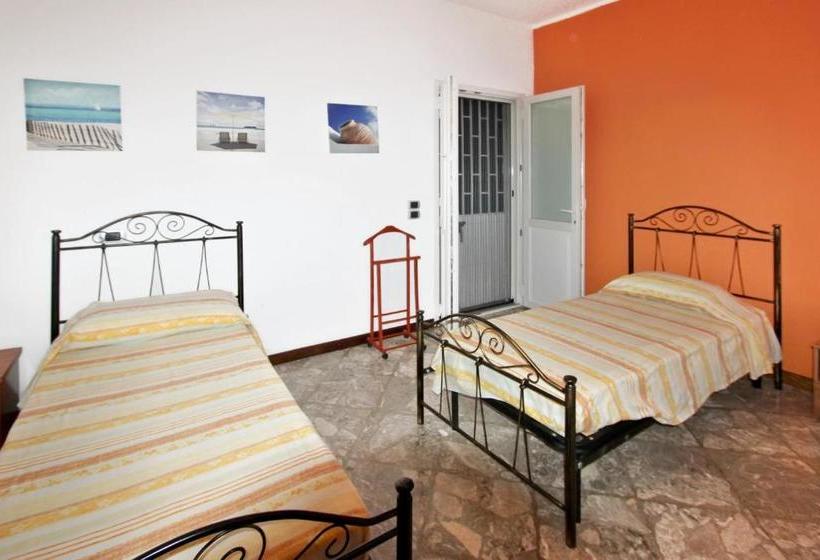 Charming House Near The Sea In Torre Pali