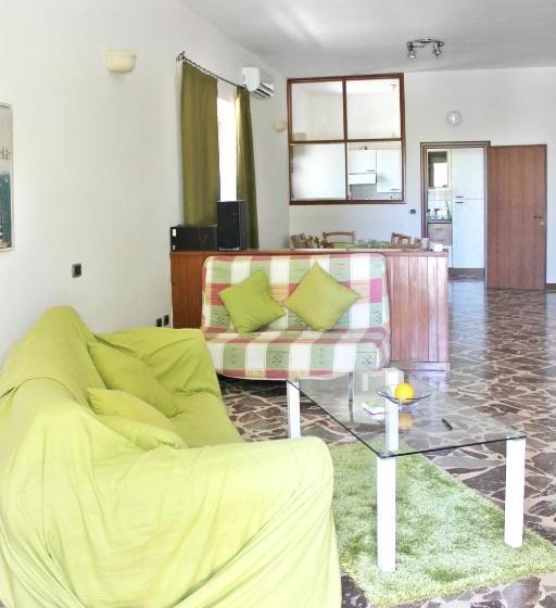 Charming House Near The Sea In Torre Pali