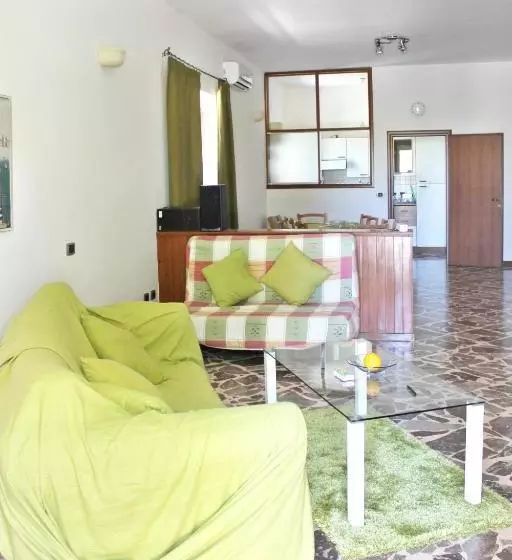 Charming House Near The Sea In Torre Pali