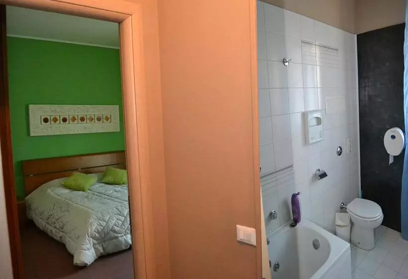 B&b Bed& Fly   Mamma Mia