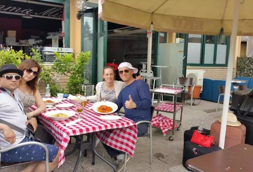 B&b Bed& Fly   Mamma Mia