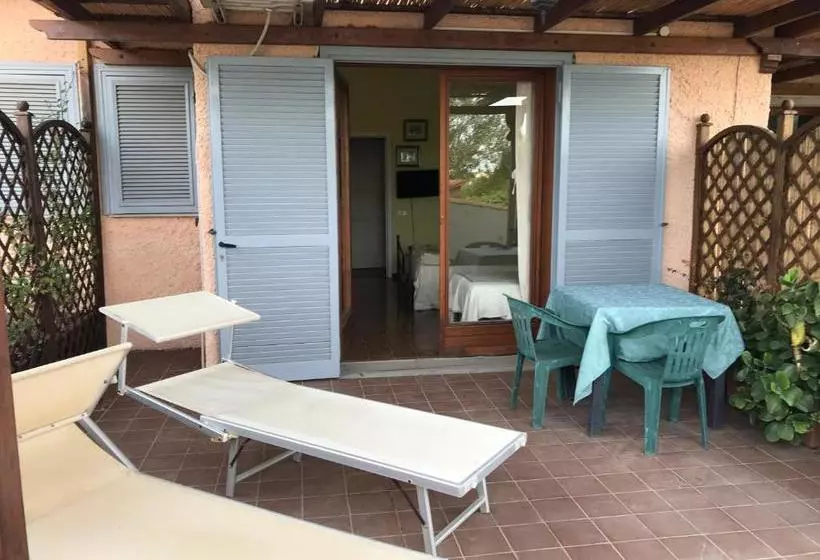 تختخواب و صبحانه Guest House Villa Di Judighes