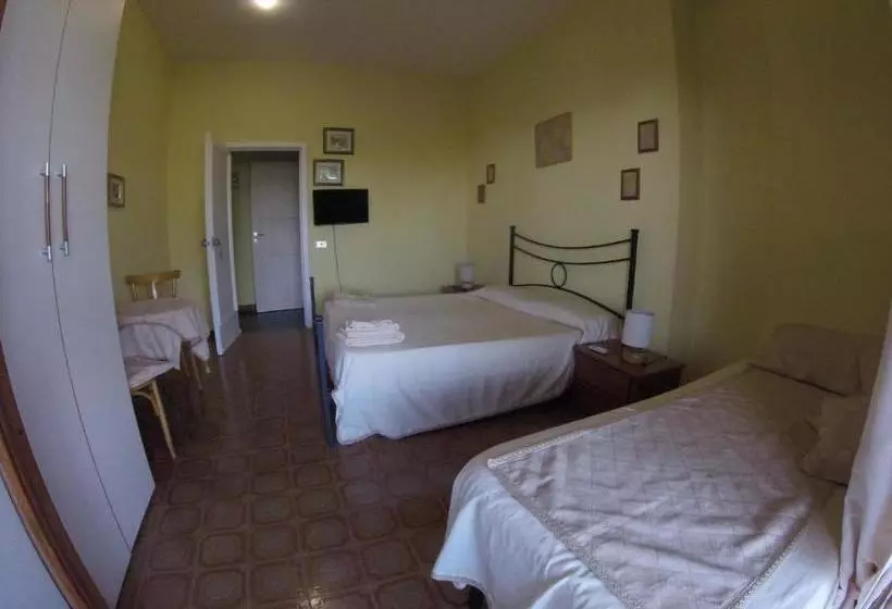 تختخواب و صبحانه Guest House Villa Di Judighes