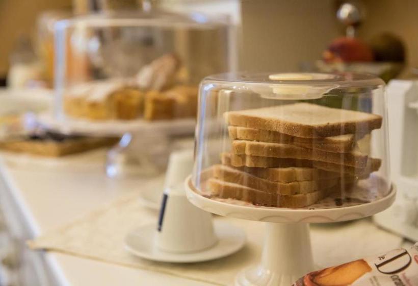 تختخواب و صبحانه Casa Elide