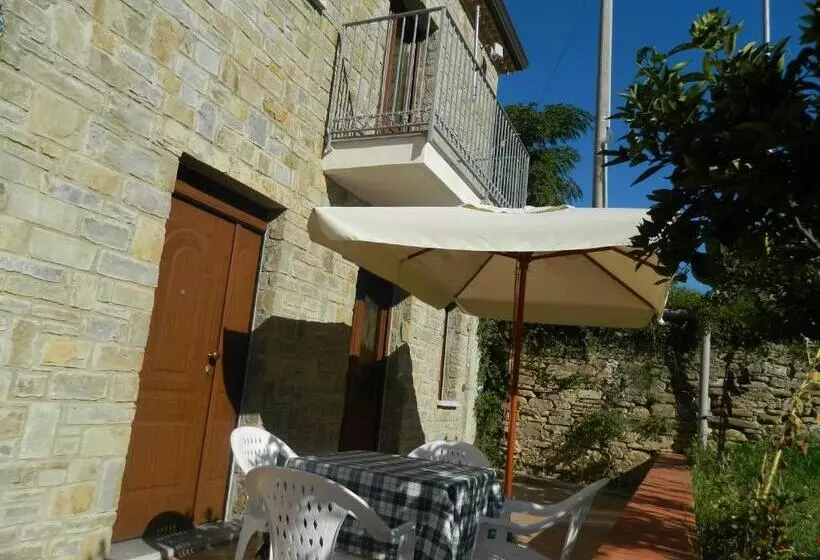 Aamiaismajoitus (B&B) Country House Il Melograno