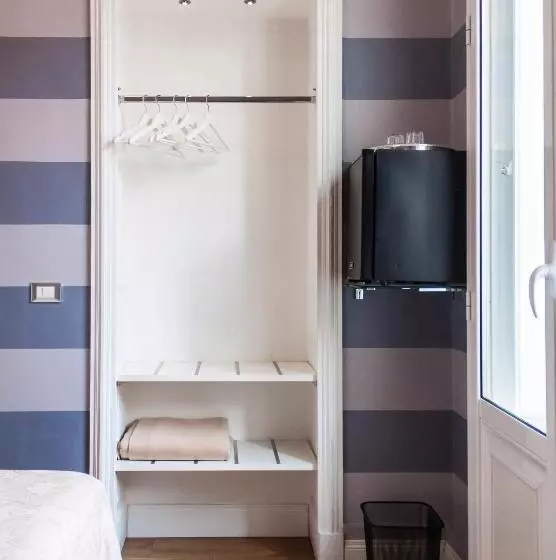 تختخواب و صبحانه Opera Relais