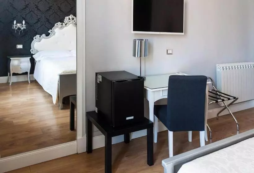 تختخواب و صبحانه Opera Relais