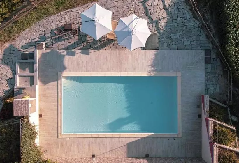 Aamiaismajoitus (B&B) Poggio Dei Farinetti