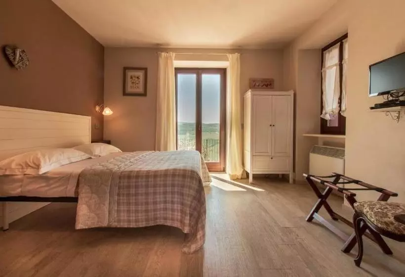 Aamiaismajoitus (B&B) Poggio Dei Farinetti