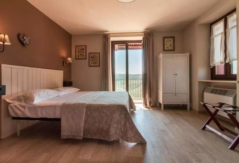 Aamiaismajoitus (B&B) Poggio Dei Farinetti