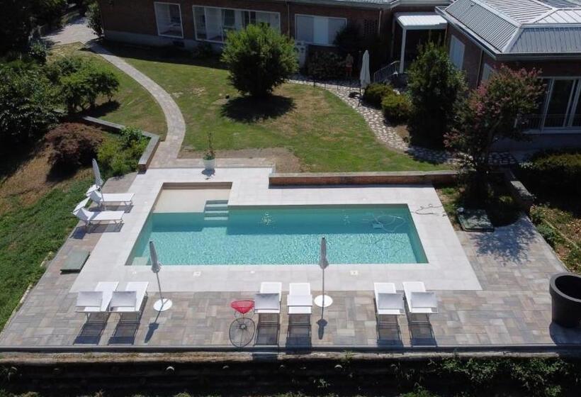 مبيت وإفطار Villa Silvia Olivetti