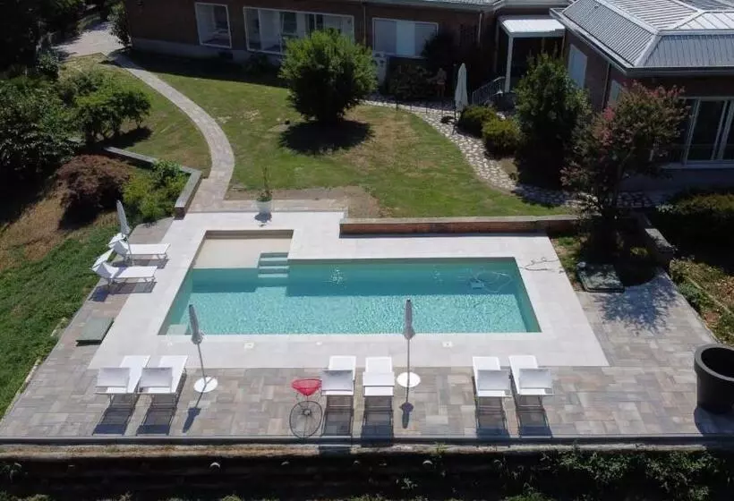 Aamiaismajoitus (B&B) Villa Silvia Olivetti