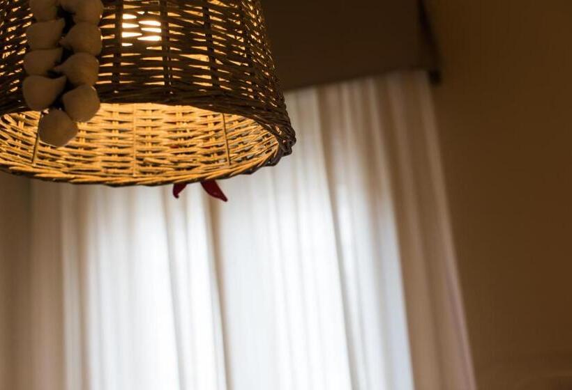 בית מלון כפרי 1920 Maison Et Musique