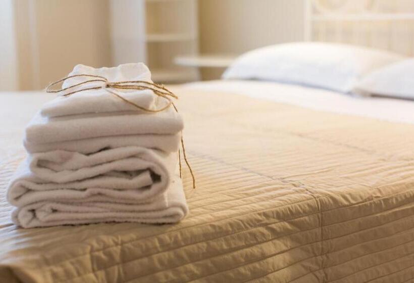 בית מלון כפרי 1920 Maison Et Musique