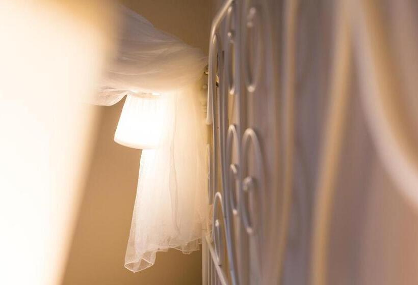 בית מלון כפרי 1920 Maison Et Musique