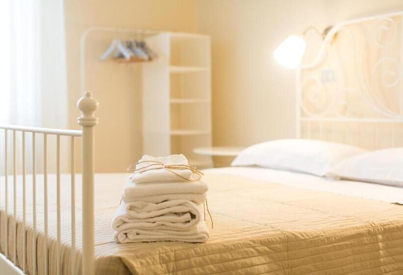 בית מלון כפרי 1920 Maison Et Musique