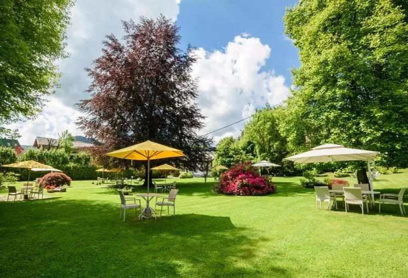 Hotelli Albergo Milano