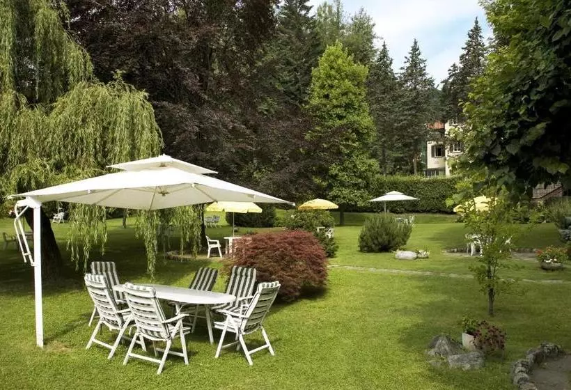 Hotelli Albergo Milano