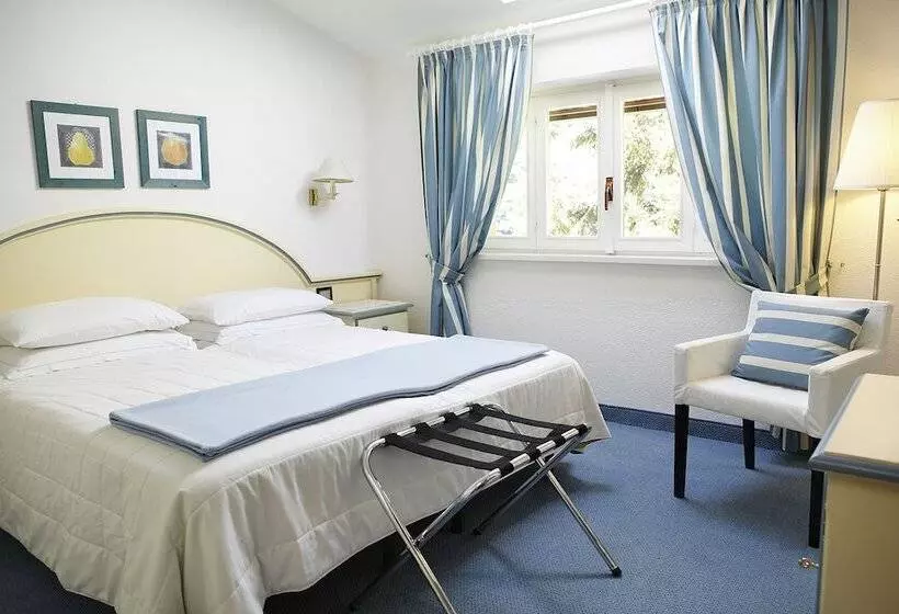 Hotelli Albergo Milano