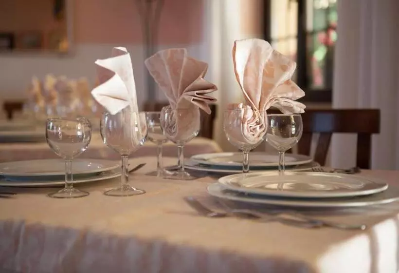 Hotelli Albergo Ristorante Il Ciclope