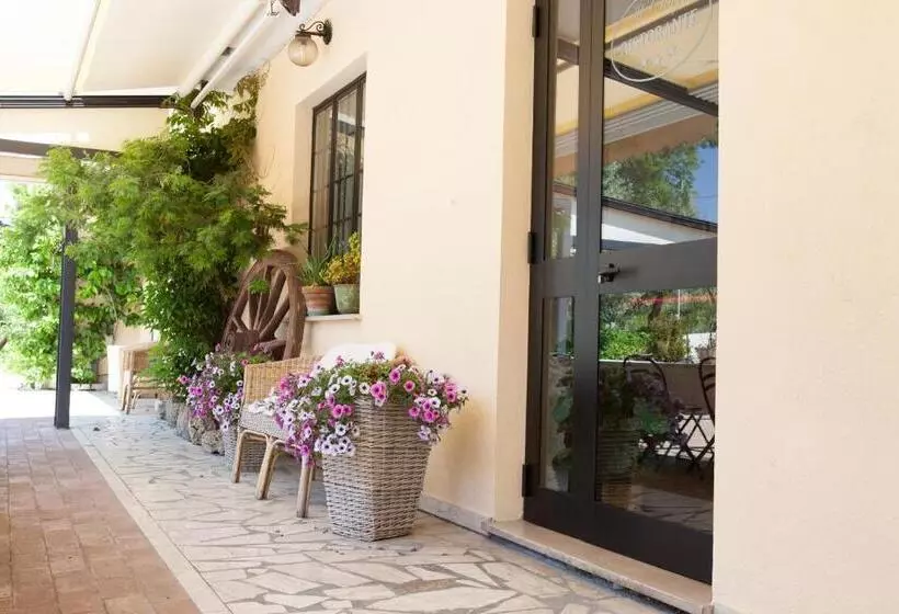 Hotelli Albergo Ristorante Il Ciclope