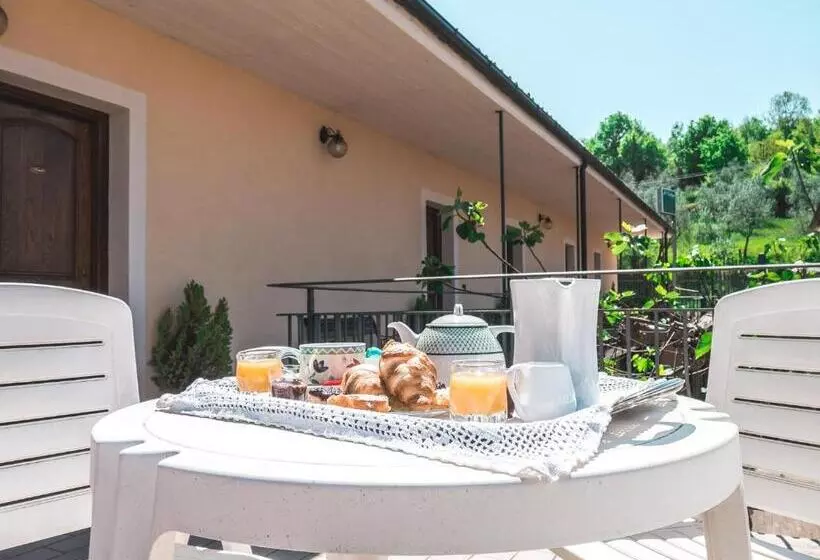 Hotelli Albergo Ristorante Il Ciclope