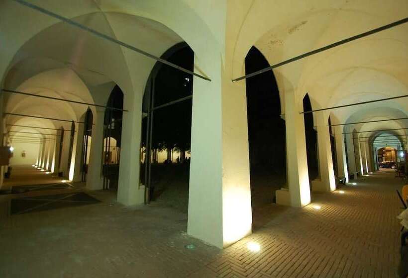 Il Chiostro Hostel And