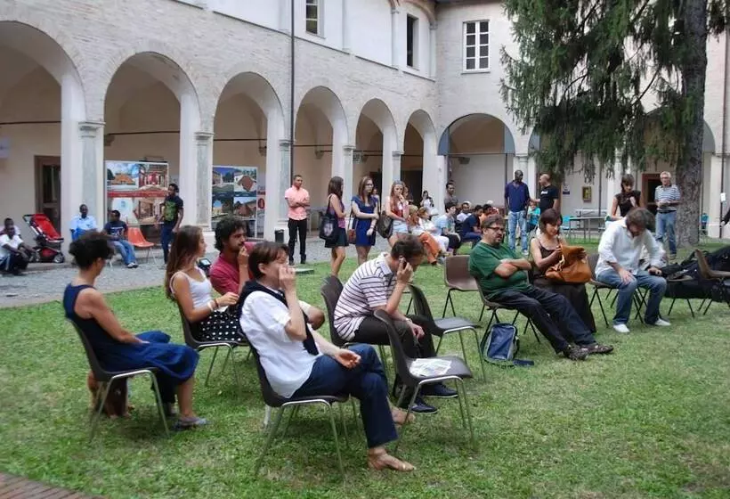 Il Chiostro Hostel And