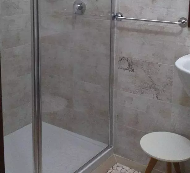 تختخواب و صبحانه Il Vecchio Ginepro