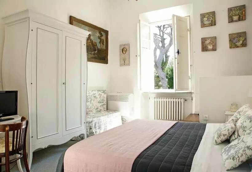 تختخواب و صبحانه Villa Cassuto Maison De Charme