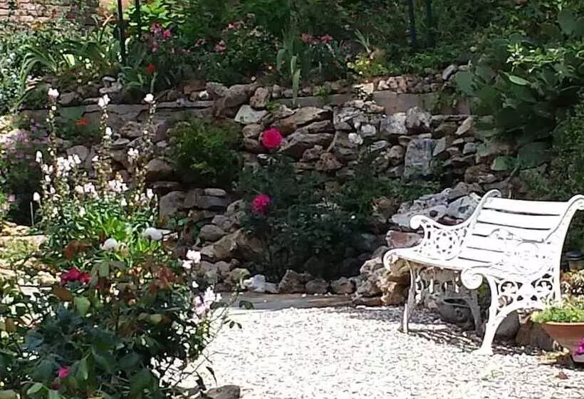 تختخواب و صبحانه Villa Cassuto Maison De Charme