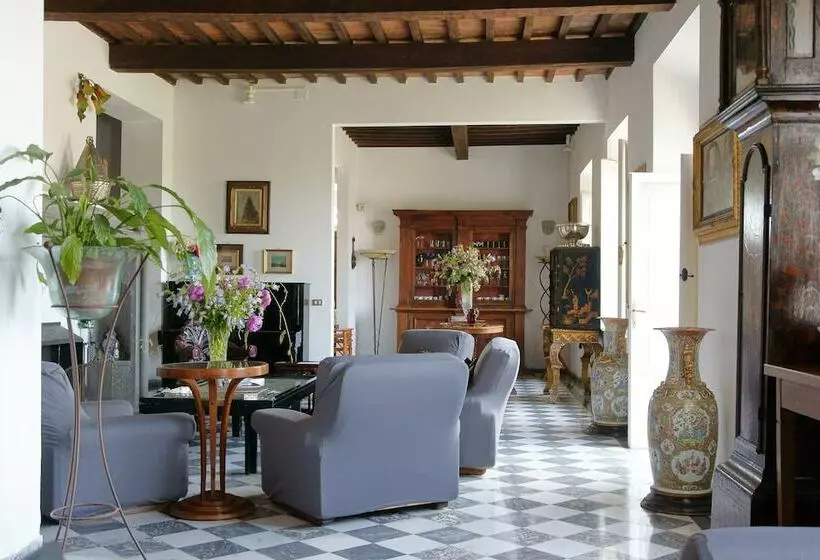 تختخواب و صبحانه Villa Cassuto Maison De Charme