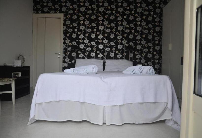 تختخواب و صبحانه Vitaminam